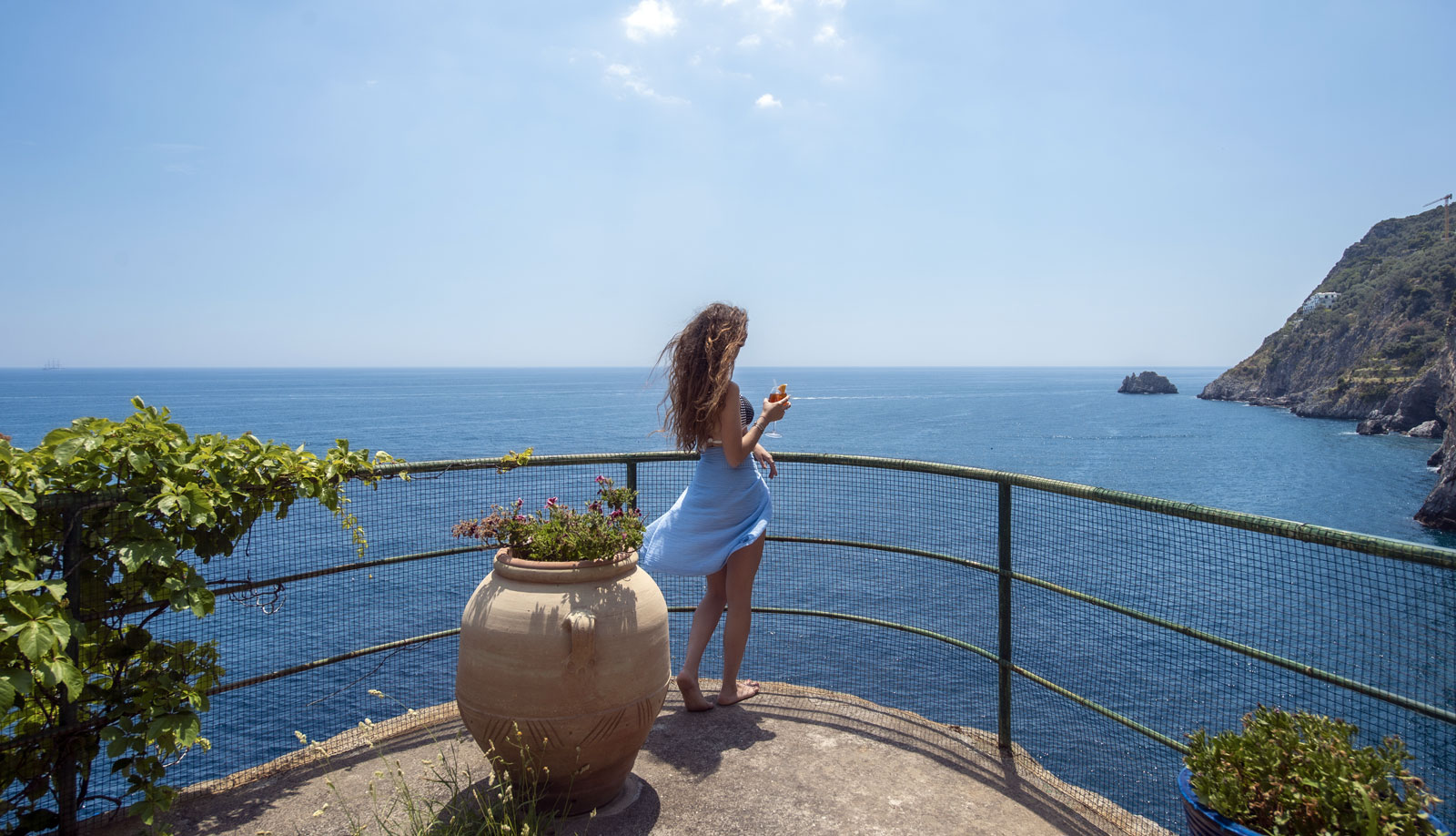 Amalfi Coast: a holiday in a hotel overlooking the sea!